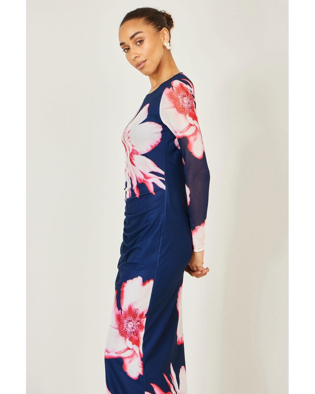 Yumi' Blue Floral Placement Floral Long Sleeve Mesh Maxi Dress