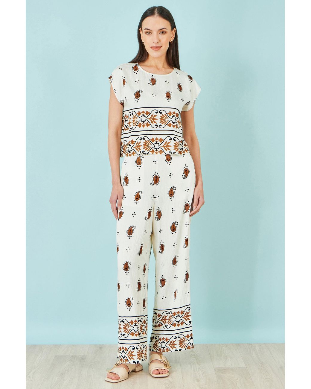 Yumi' Blue Ivory Viscose Paisley Top
