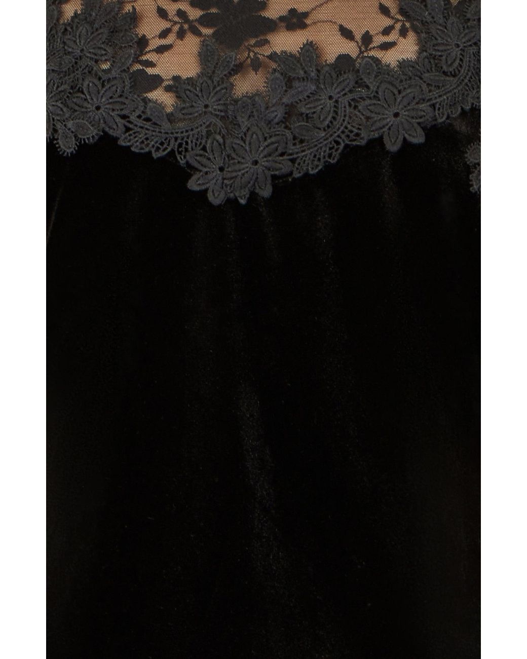 Yumi' Black Lace Applique Long Sleeve Top