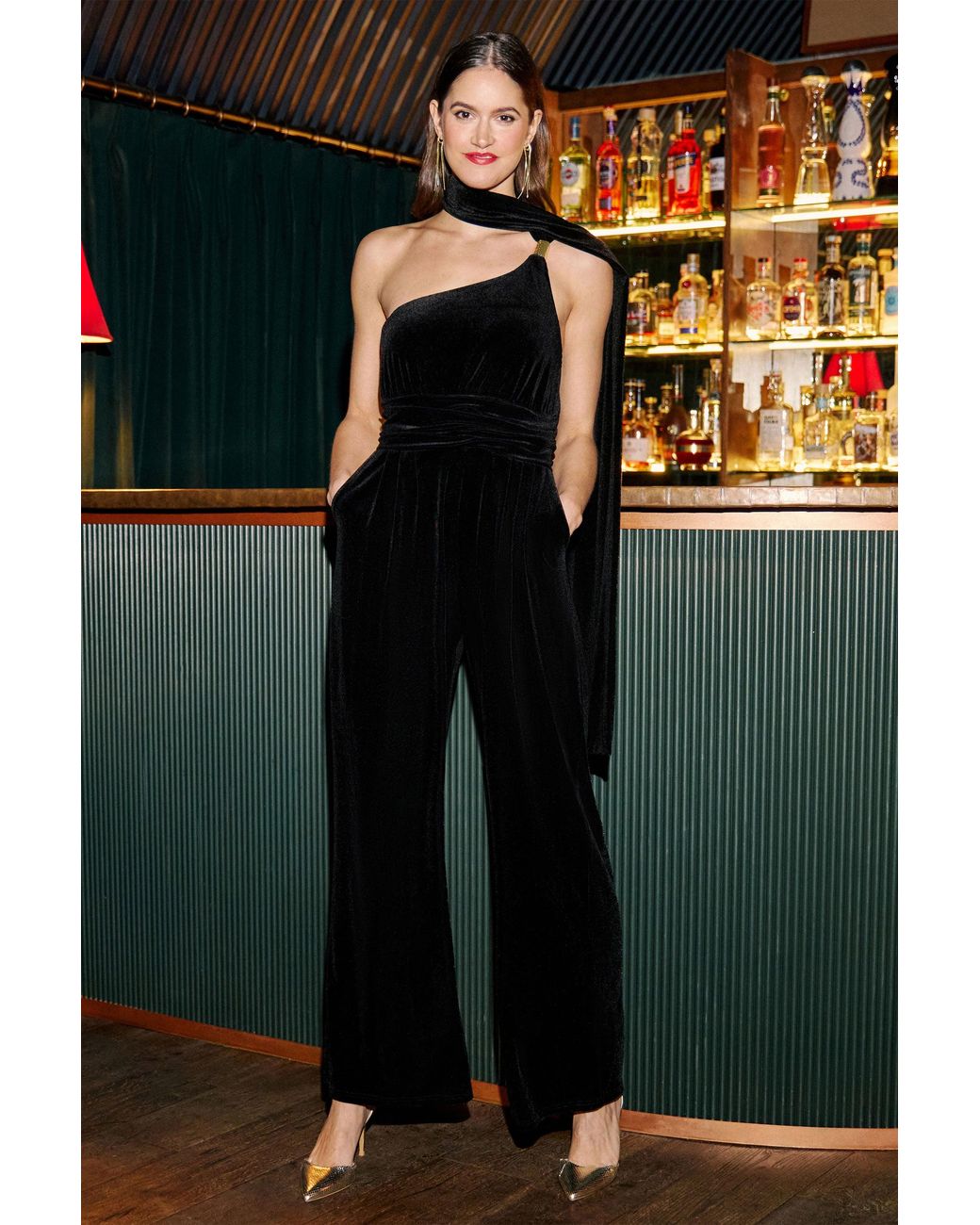 Yumi' Black Velvet One Shoulder Jumpsuit With Scarf