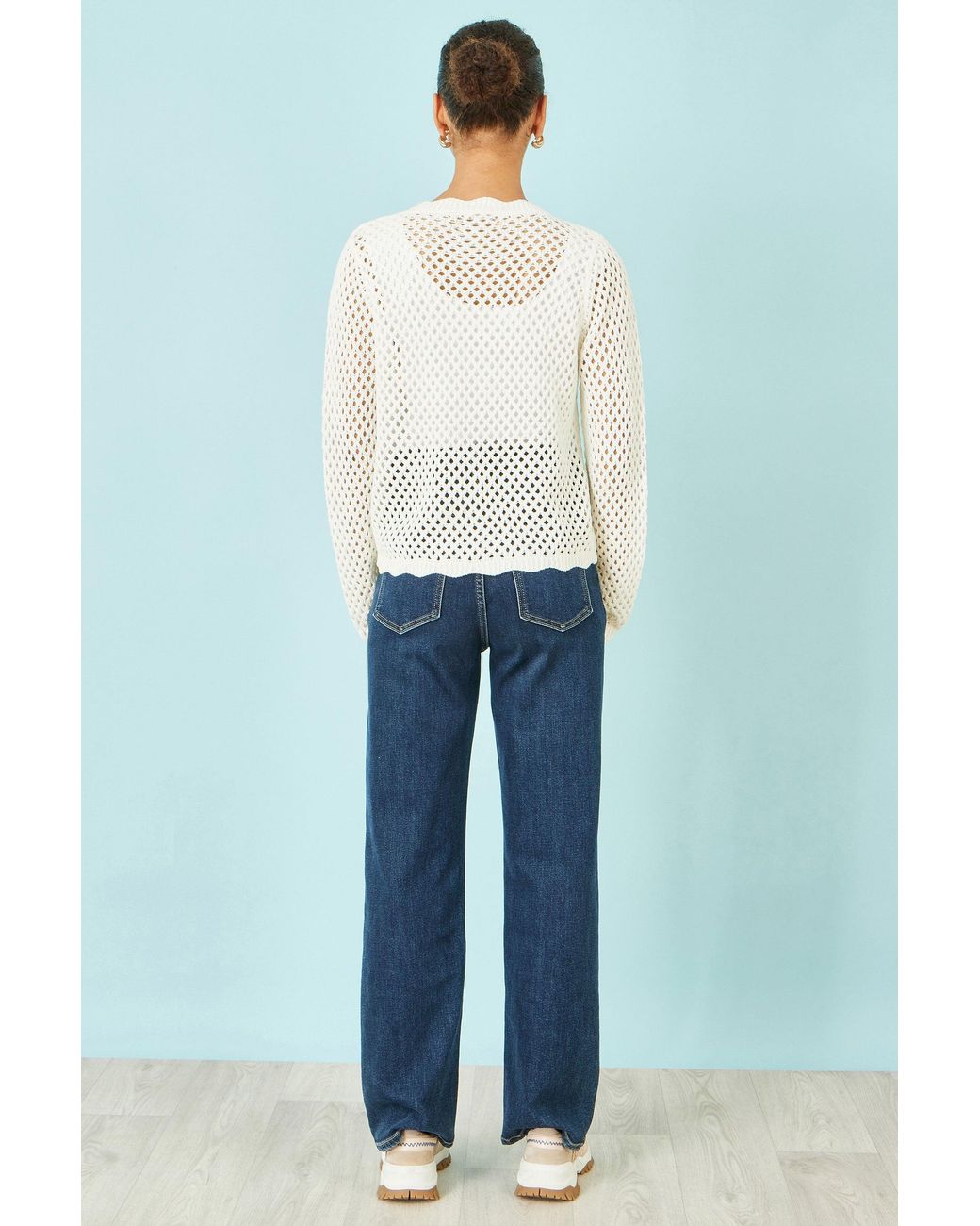 Yumi' White Flower Crochet Cardigan