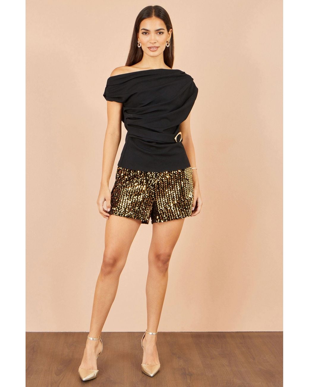 Yumi' Black Ruched Top With Buckle