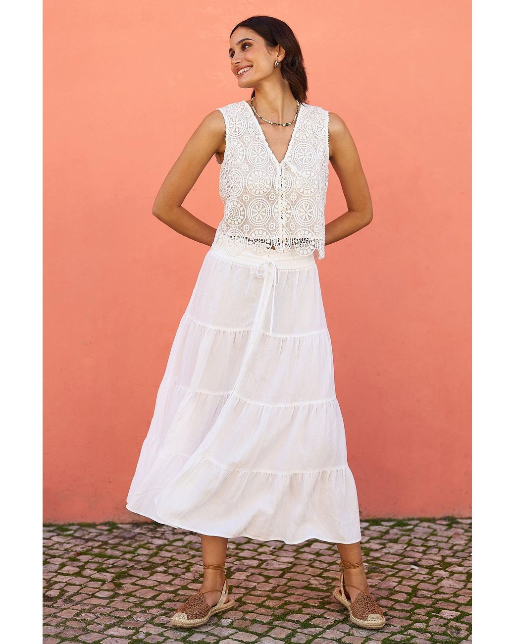 Yumi' White Crochet Lace Tie Waistcoat
