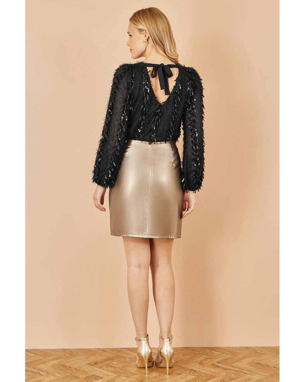 Yumi' Black Hanging Sequin Long Sleeve Top
