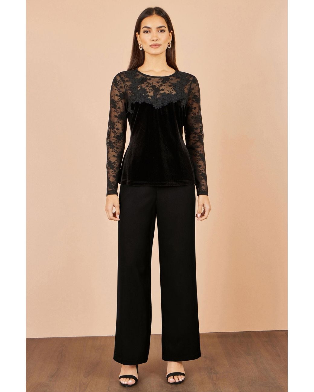 Yumi' Black Lace Applique Long Sleeve Top