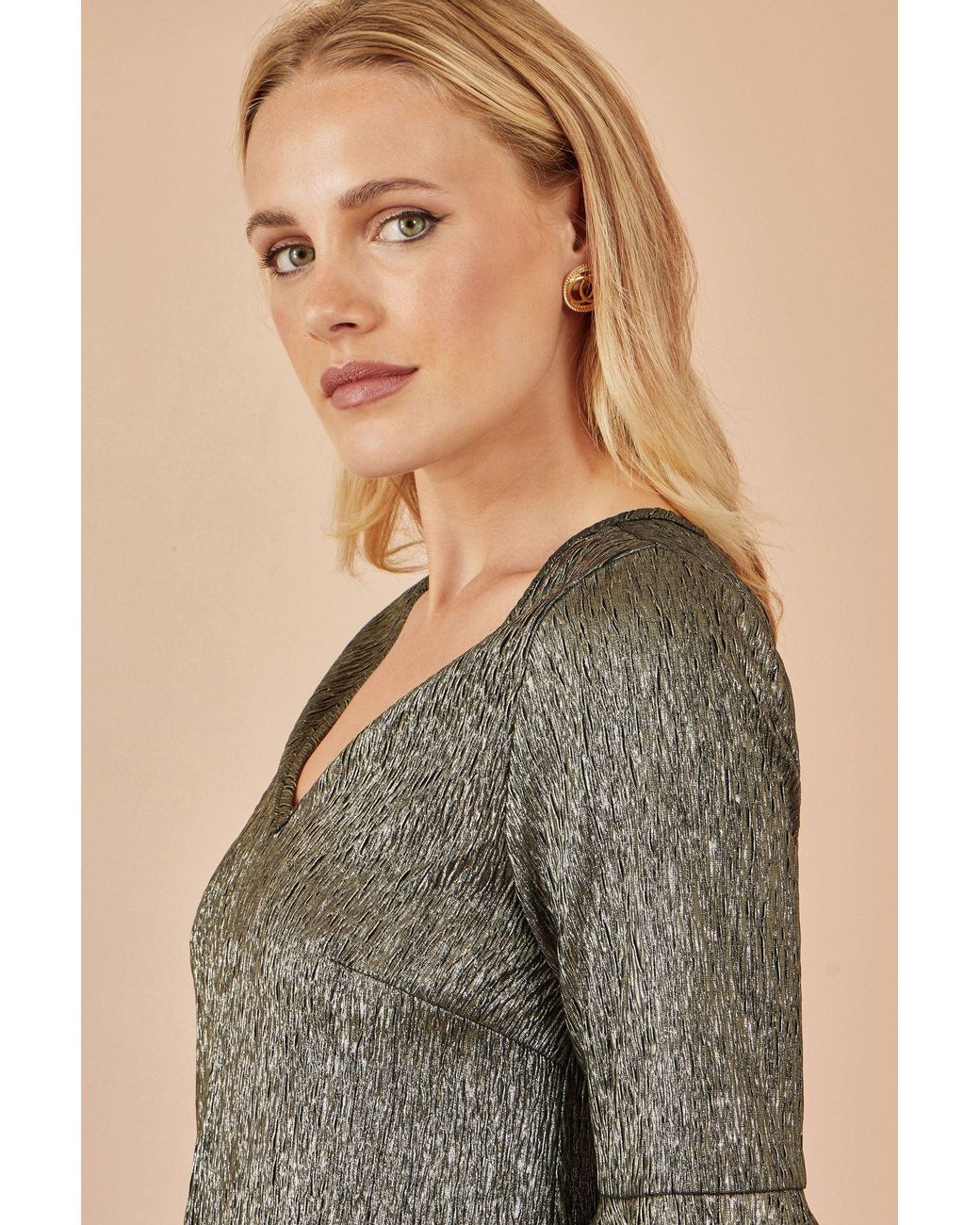 Yumi' Green Stretch Top With Fluted Sleeves