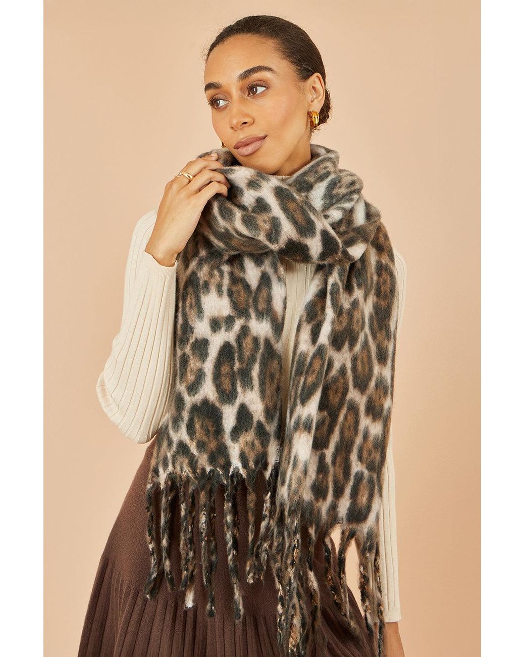 Yumi' Natural Leopard Print Soft Scarf