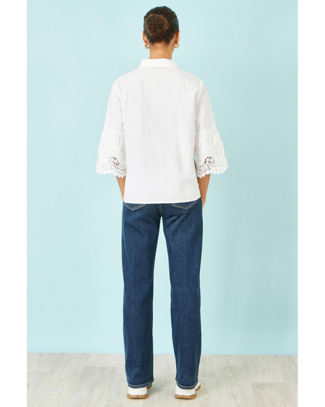 Yumi' White Cotton Lace Border Shirt