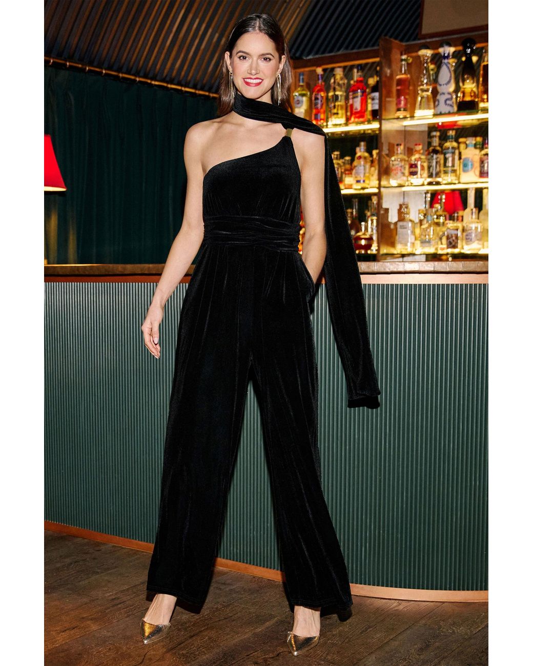 Yumi' Black Velvet One Shoulder Jumpsuit With Scarf