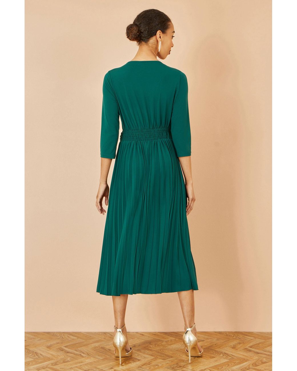 Yumi' Green Jersey Knot Waist Pleated Midi Dress