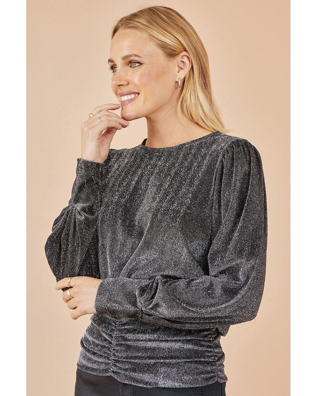 Yumi' Gray Metallic Stretch Ruched Hem Top