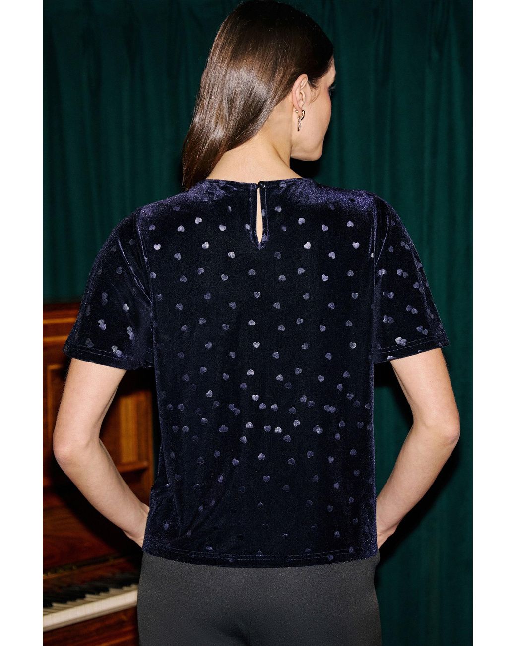Yumi' Black Velvet Heart Top With Bow Detail