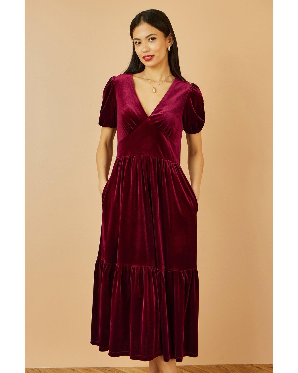 Yumi' Red Velvet Midi Dress