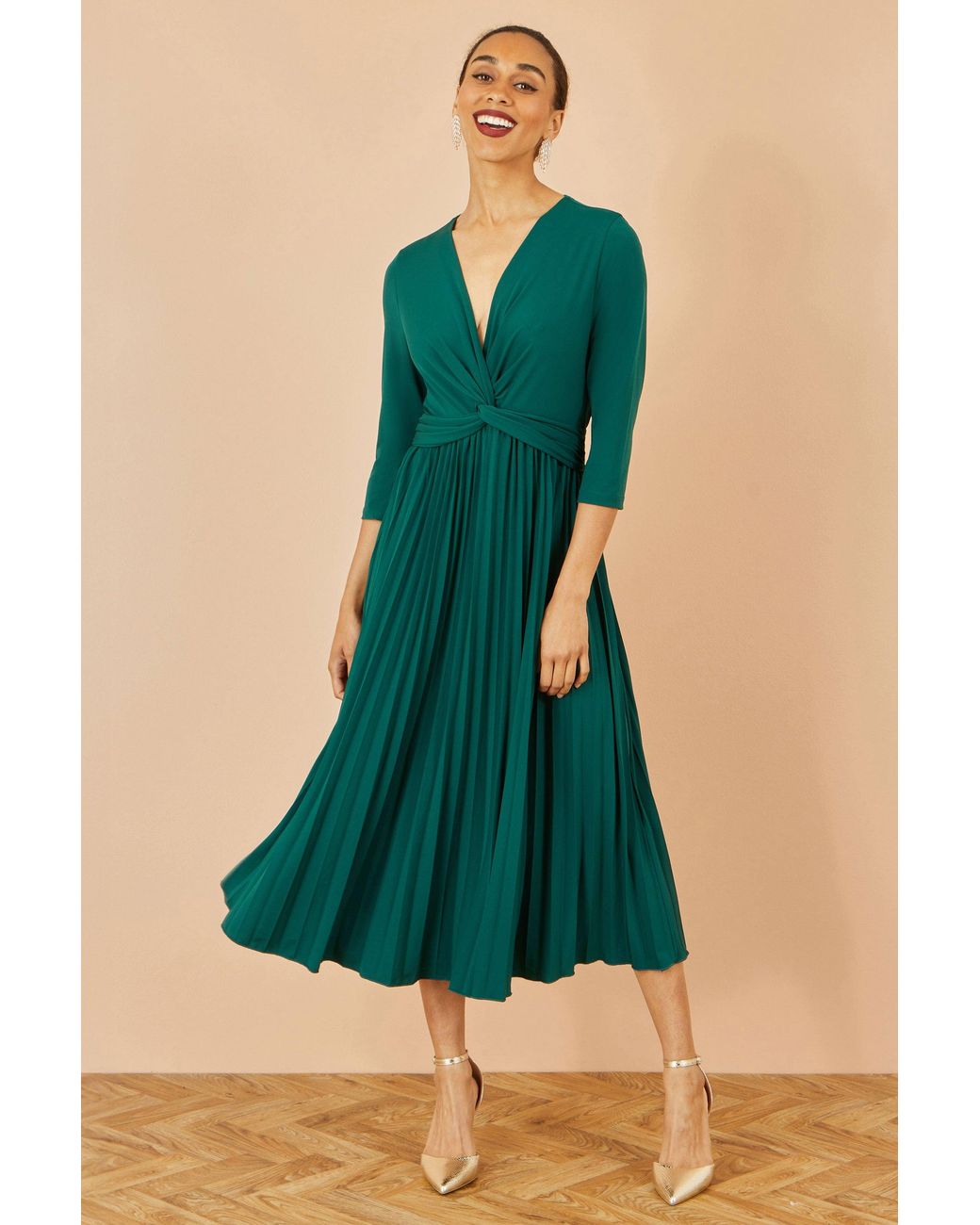Yumi' Green Jersey Knot Waist Pleated Midi Dress
