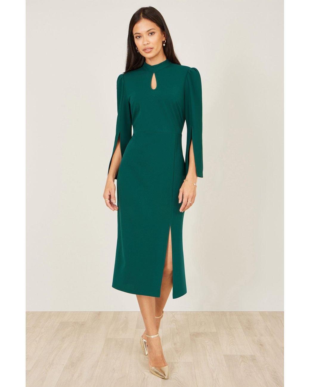 Yumi' Green Fitted Midi Dress With Flute Sleeves