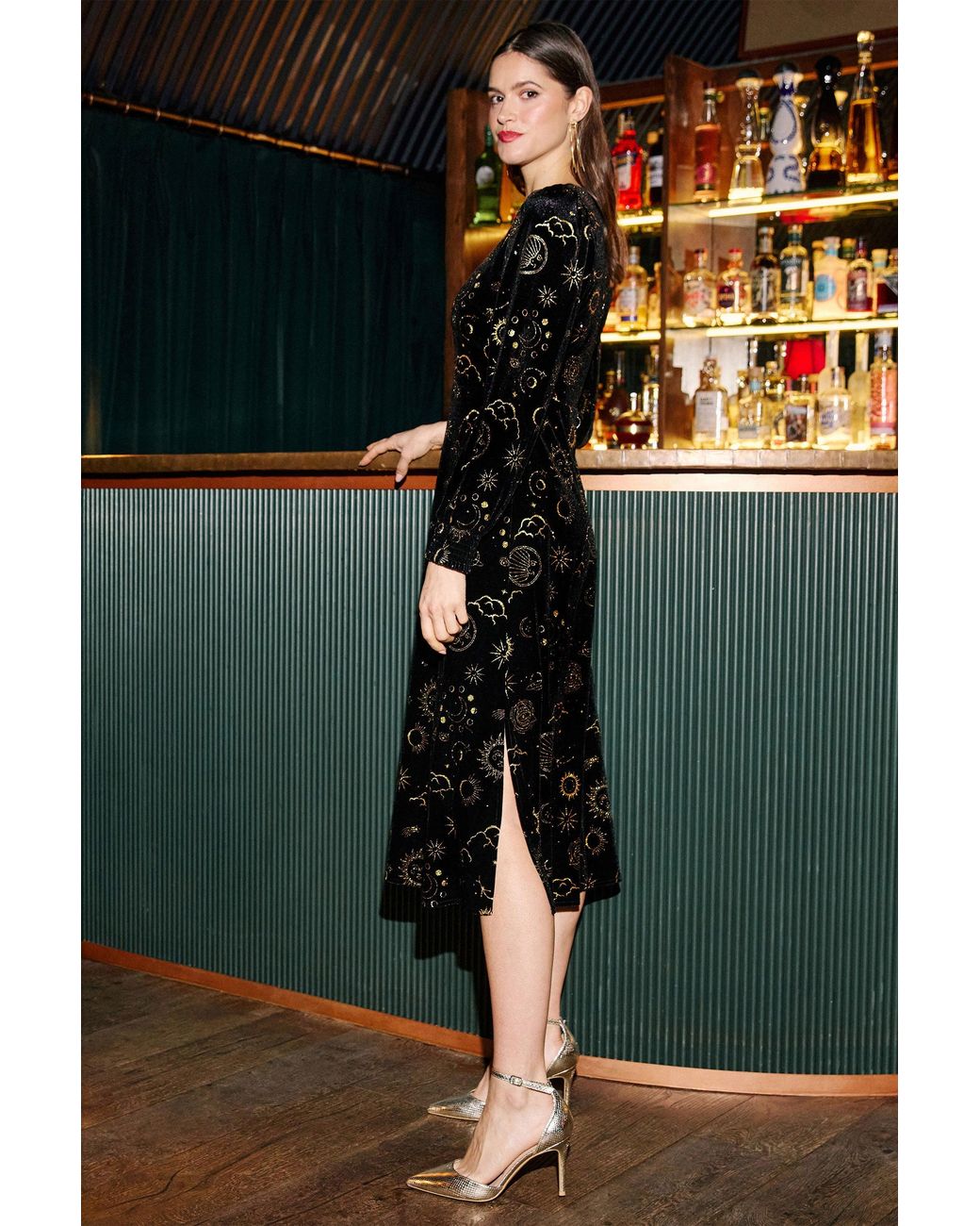 Yumi' Black Cosmic Foil Print Midi Dress