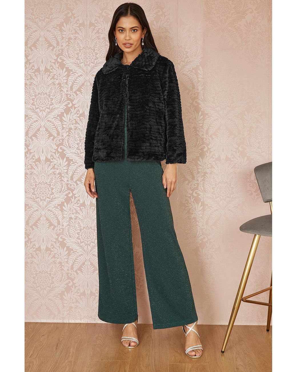 Yumi' Black Faux Fur Short Jacket
