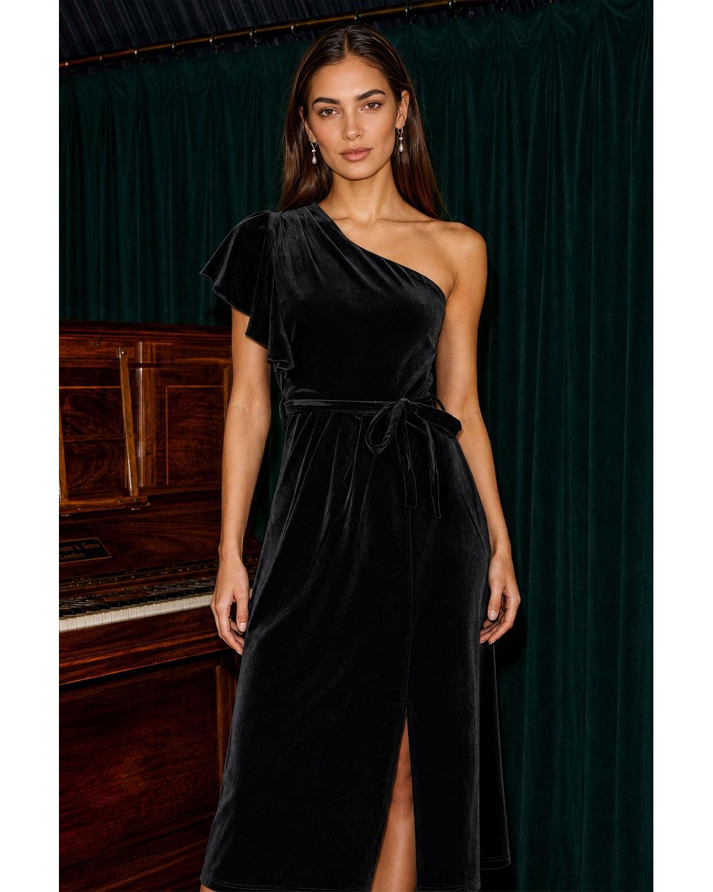 Yumi' Black Velvet One Shoulder Midi Dress