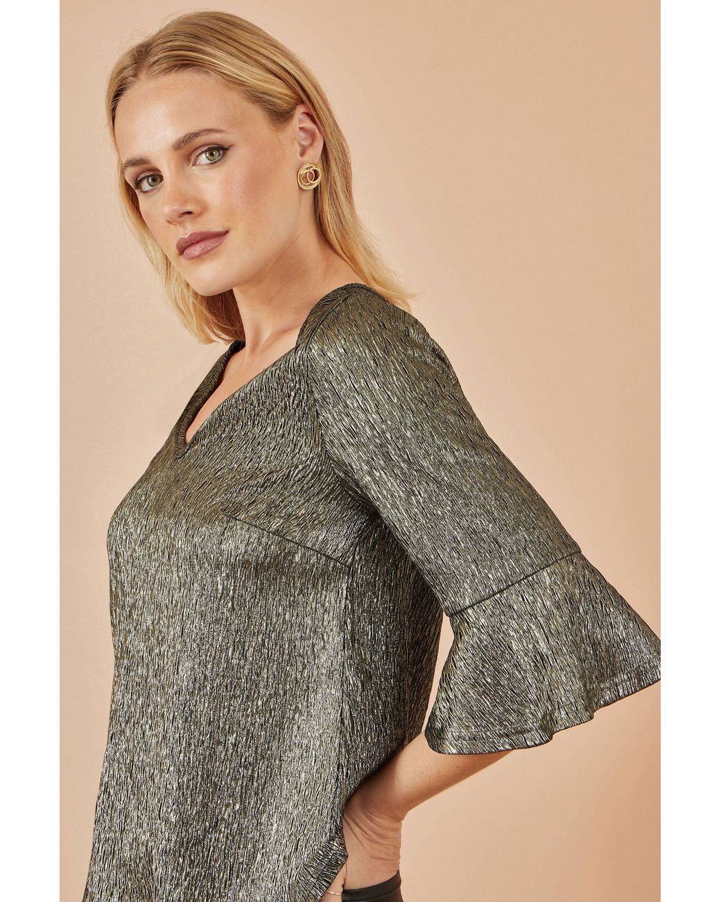 Yumi' Green Stretch Top With Fluted Sleeves
