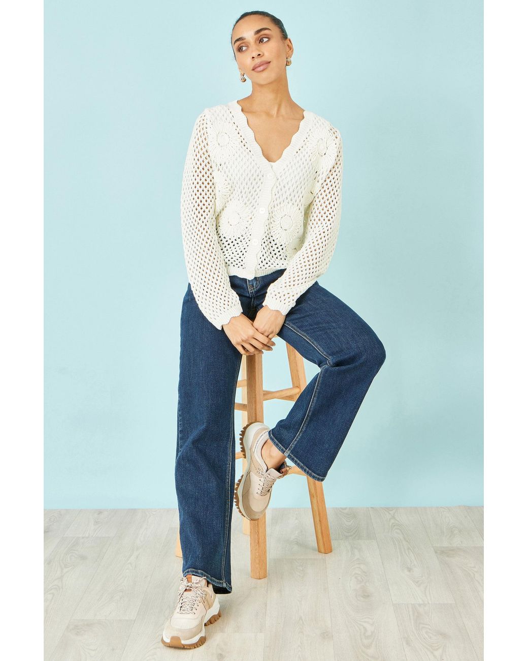Yumi' White Flower Crochet Cardigan