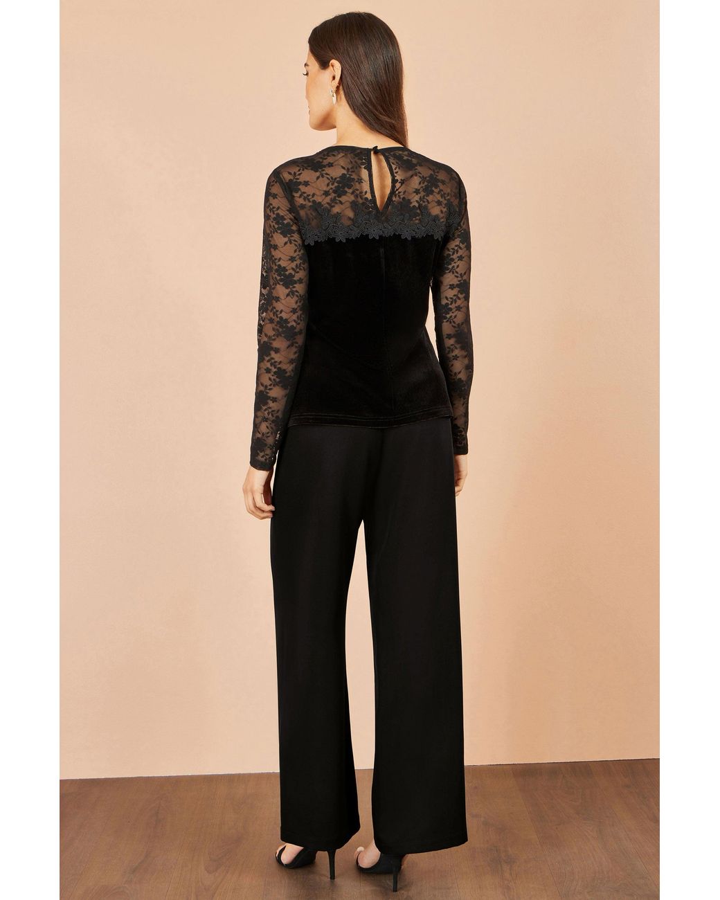 Yumi' Black Lace Applique Long Sleeve Top
