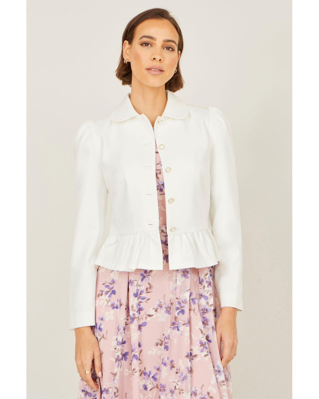 Yumi' White Peplum Fitted Jacket