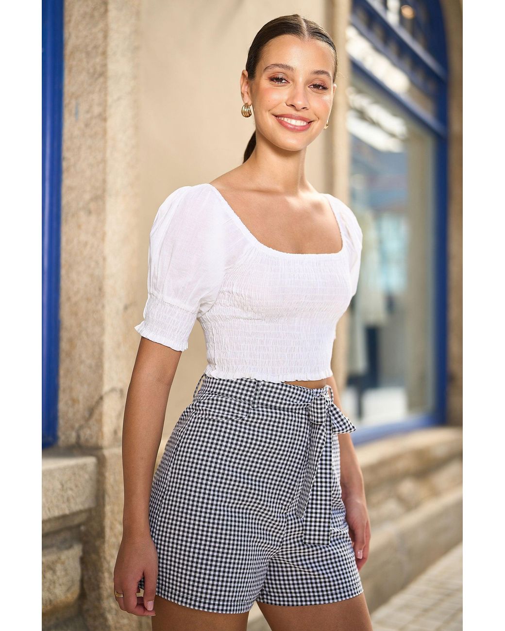 Yumi' White Cotton Shirring Puff Sleeve Top