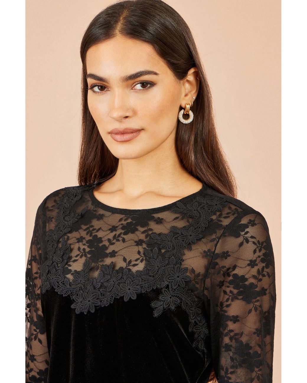 Yumi' Black Lace Applique Long Sleeve Top