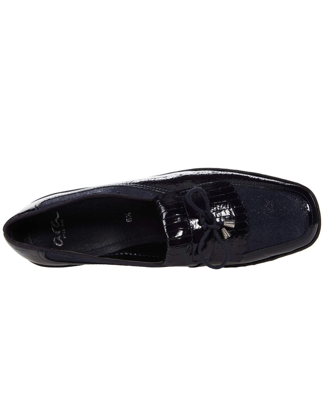 Ara Rachel in Black Lyst