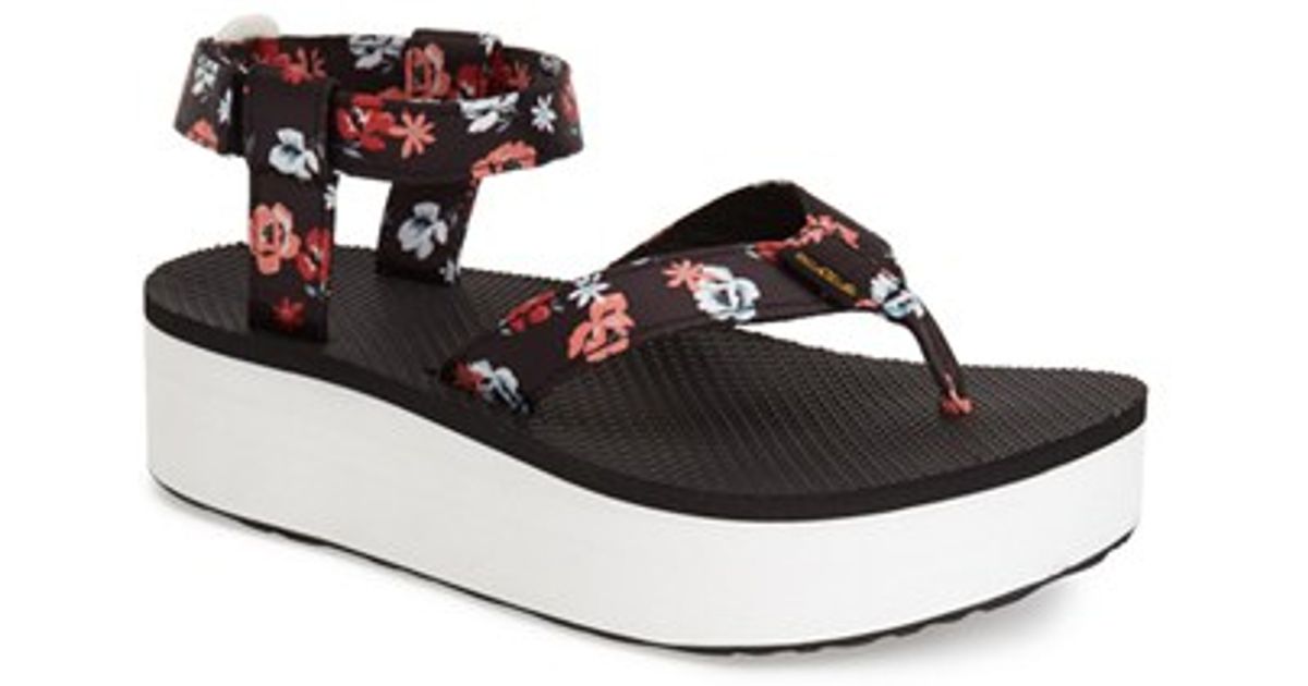 teva flatform thong sandals