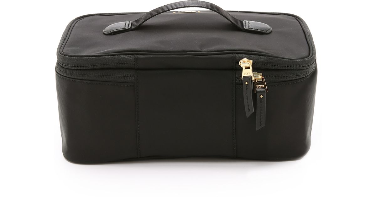 tumi beauty case
