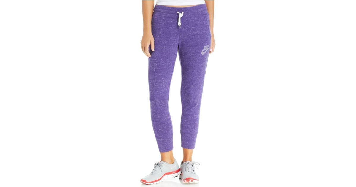 nike vintage capri sweatpants