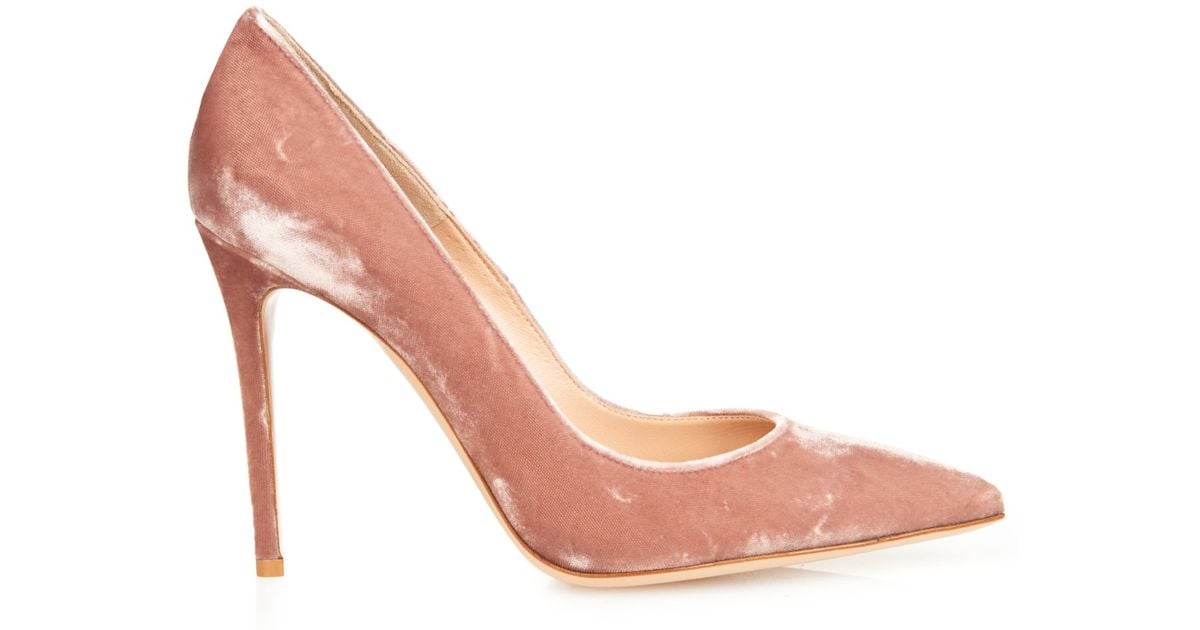 Gianvito Rossi Business PointedToe Velvet Pumps in Light Pink (Natural