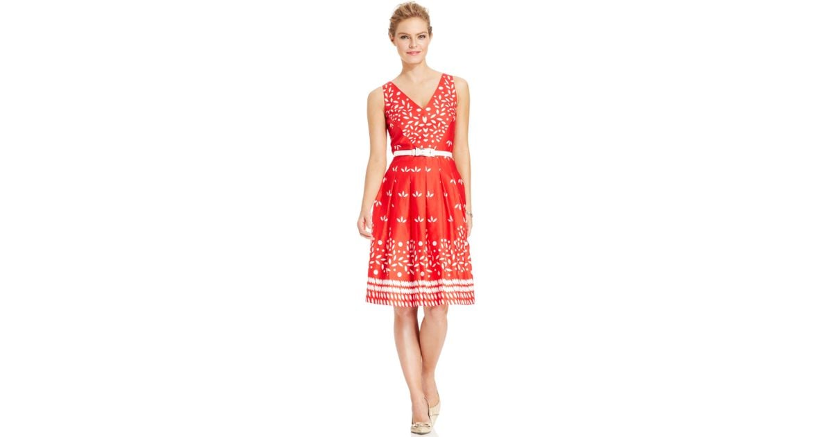 Lyst Anne klein Petite Sleeveless Printed Belted Dress in Red
