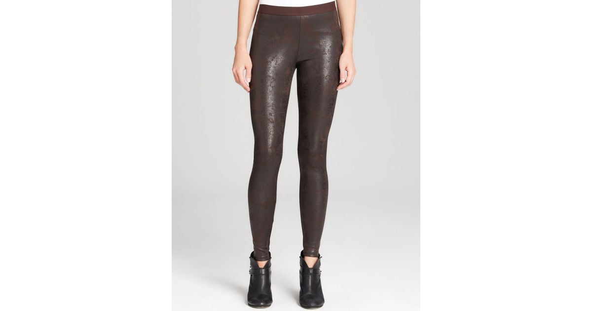 hue distressed leggings