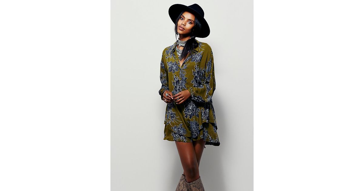 Printed Long Sleeve Mini Dress in Green 