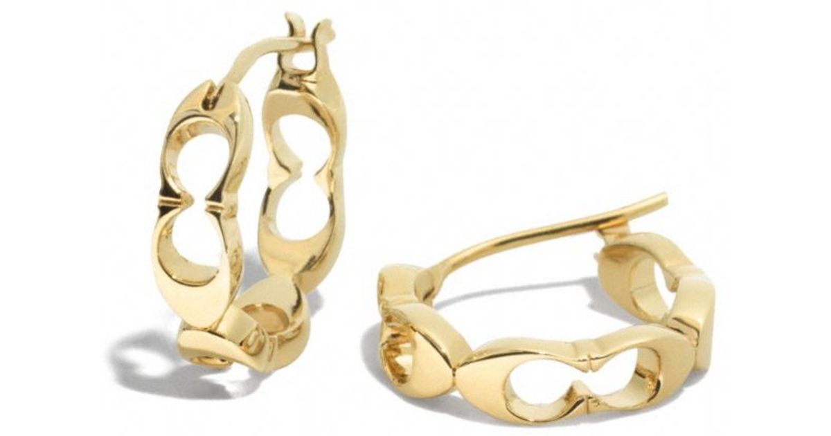 COACH Signature C Link Huggie Earrings in Gold (Metallic) | Lyst