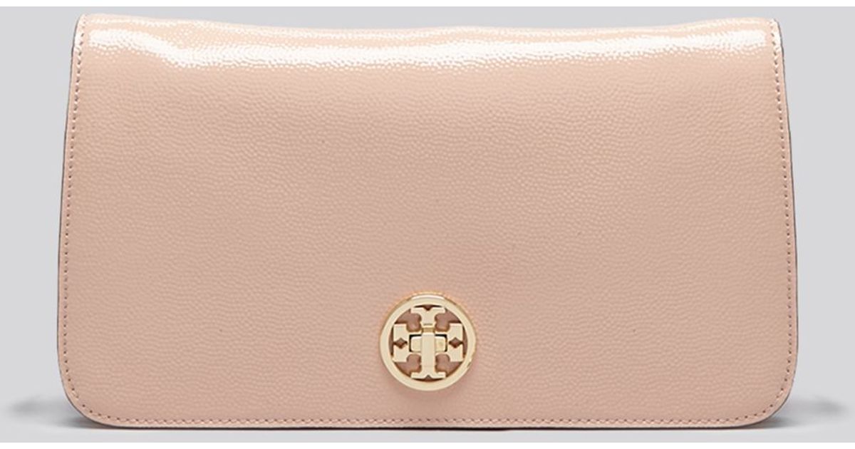 tory burch clutch tan