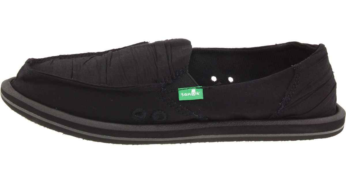 Sanuk Shuffle in Black Lyst