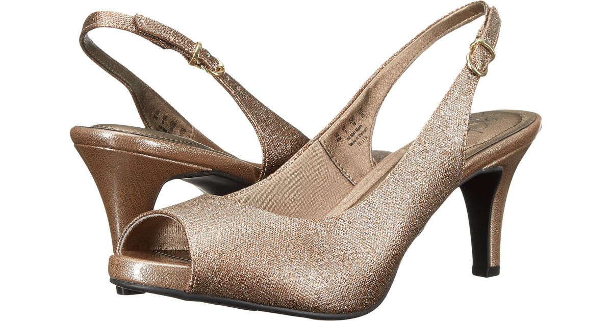 lifestride gold heels