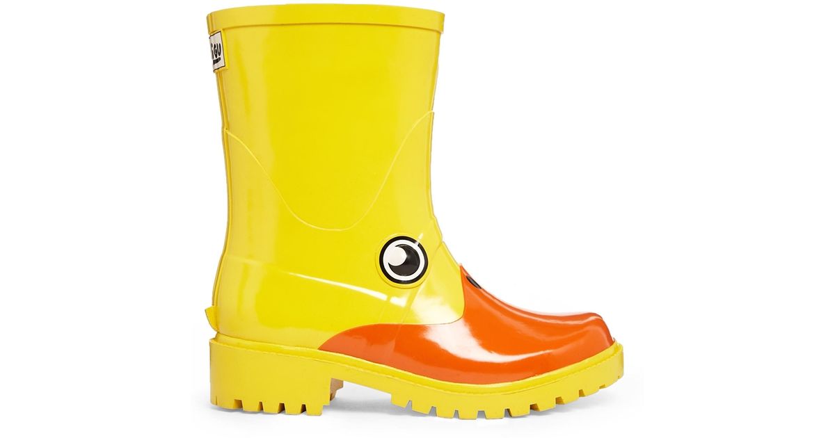 duck shoes yellow