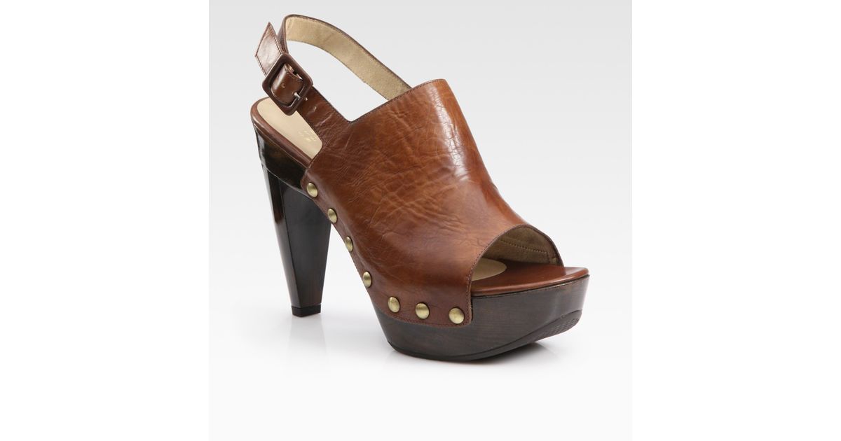 stuart weitzman clogs