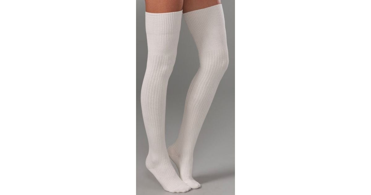 FALKE Striggings Cable Knit Tights in White