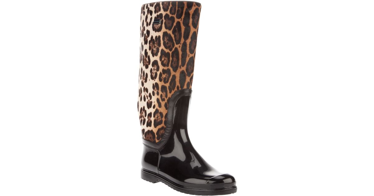 dolce and gabbana leopard print boots