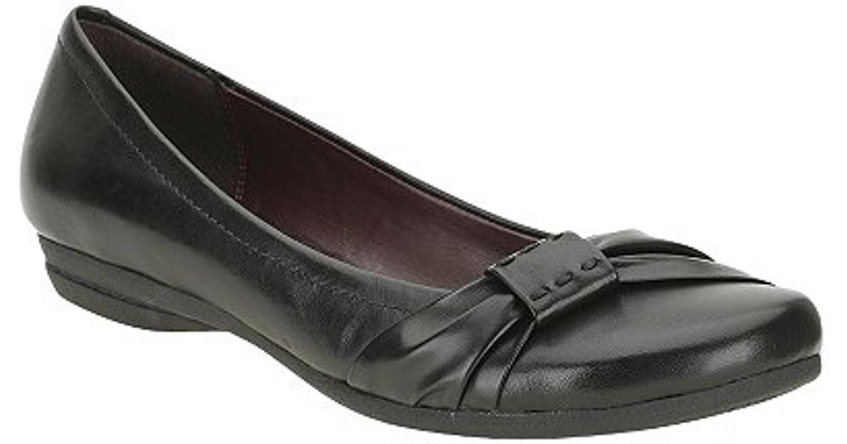 clarks discovery bay shoes
