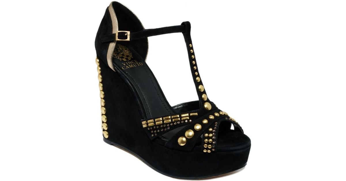 vince camuto black wedges