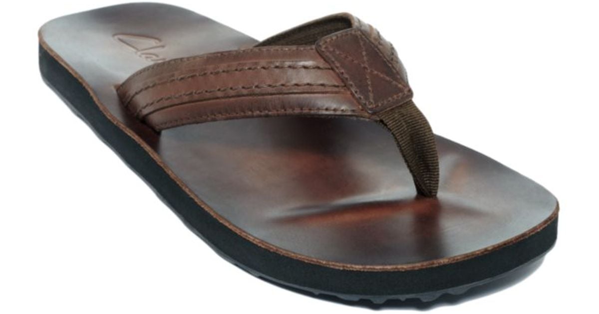 clarks brown leather flip flops