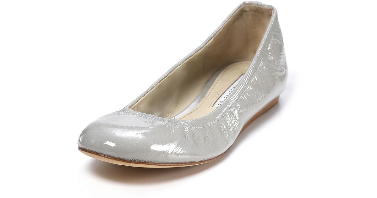 vera wang lavender shoes