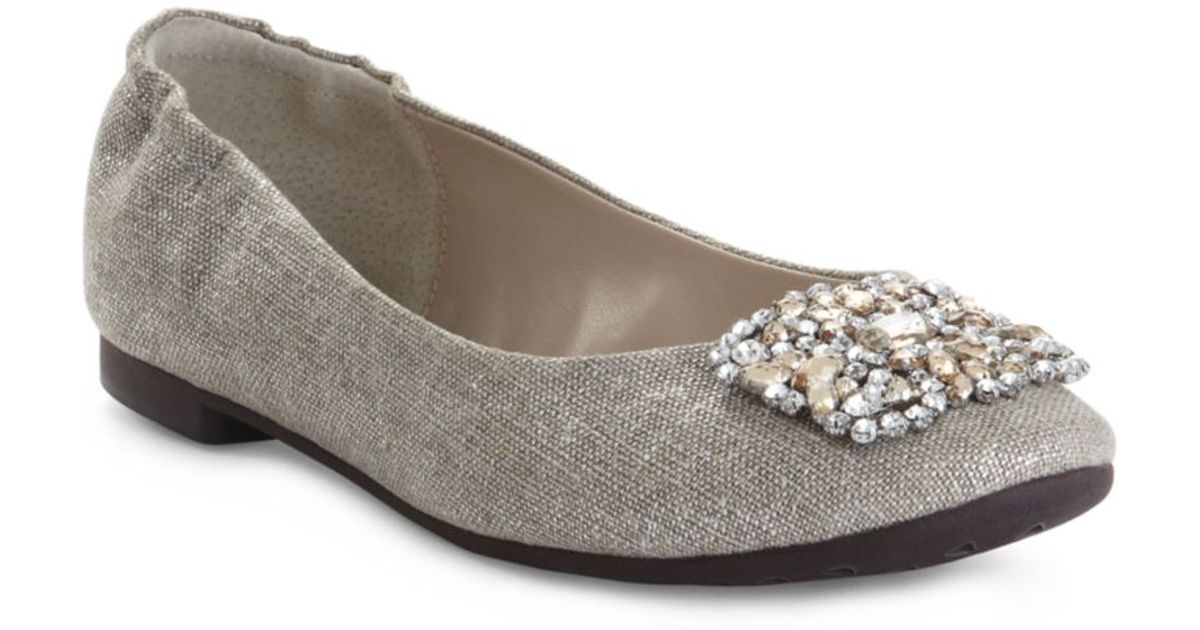 adrienne vittadini flats