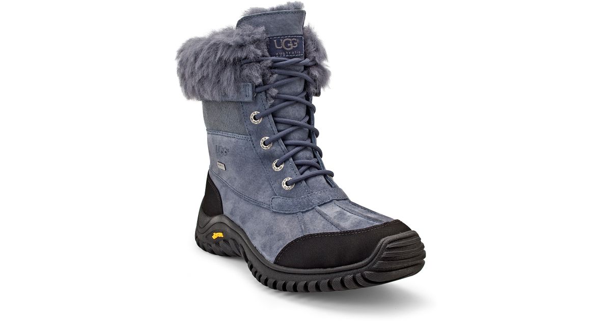 ugg adirondack quilted ski boot in white
